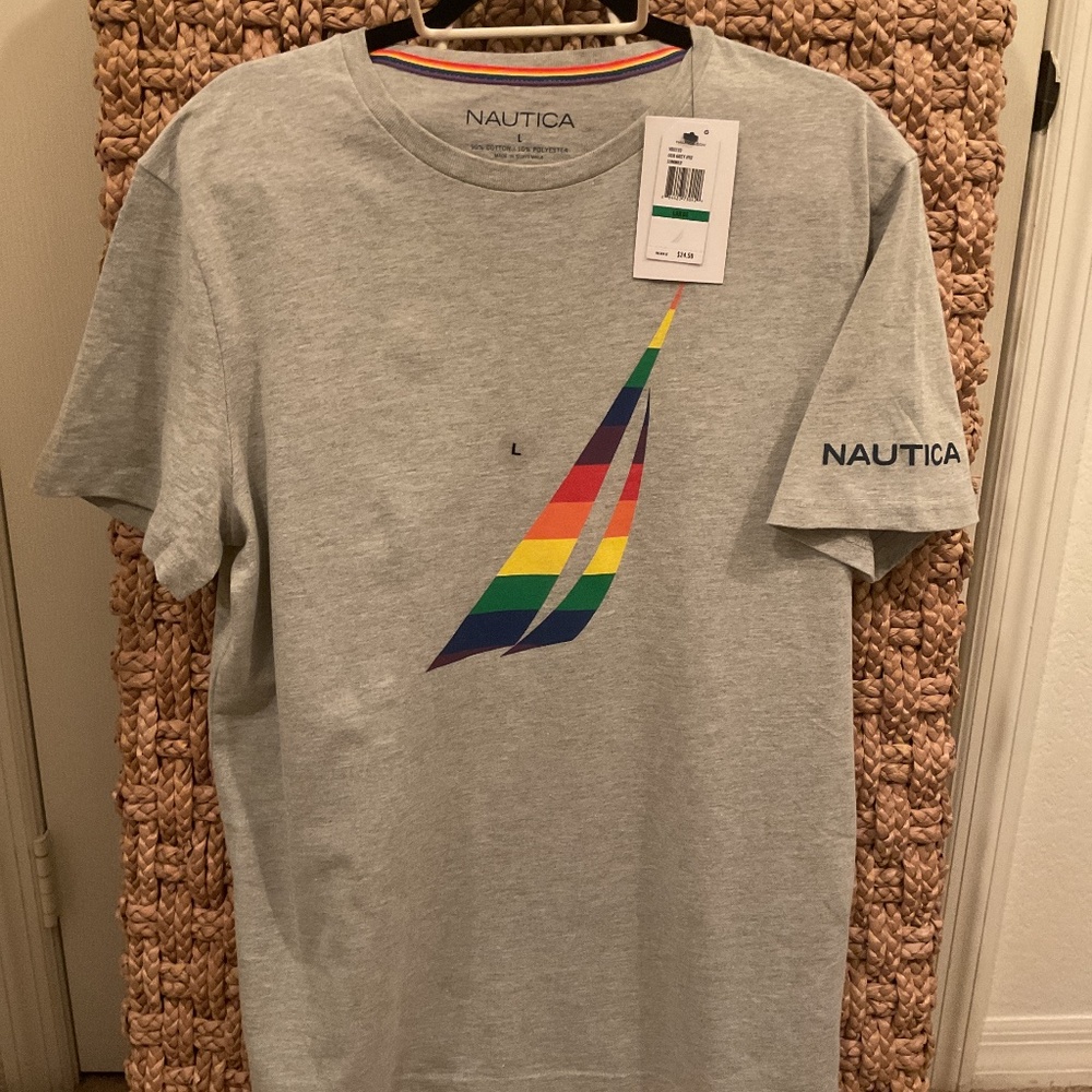 New! NAUTICA Men’s Logo Tee-shirt Size Large LGBTQ